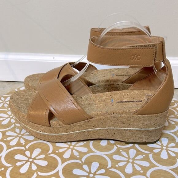 NWT Johnston and Murphy tan calfskin Gigi Cross-Band Sandal - Picture 6 of 11